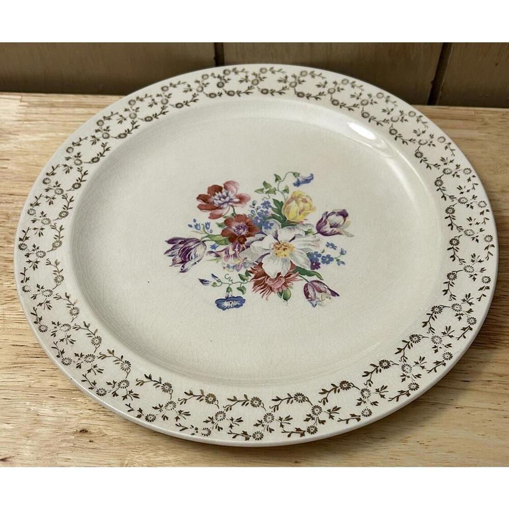 Vintage Union Made Floral Pattern And 22K Gold Trim Plate